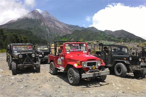 Pesona Alam dengan Jeep Merapi
