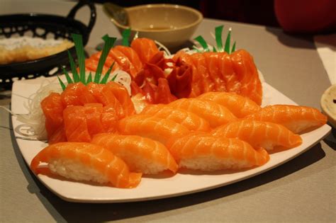 Bahasa Jepang Salmon di Indonesia