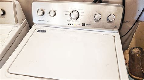 Maytag washer with properly loaded clothes