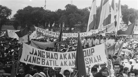 Tonggak Lahirnya Orde Baru: Sejarah dan Dampaknya bagi Indonesia