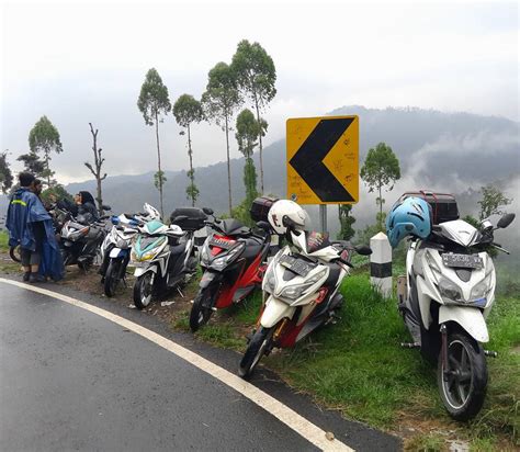 Tips Touring Motor Indonesia