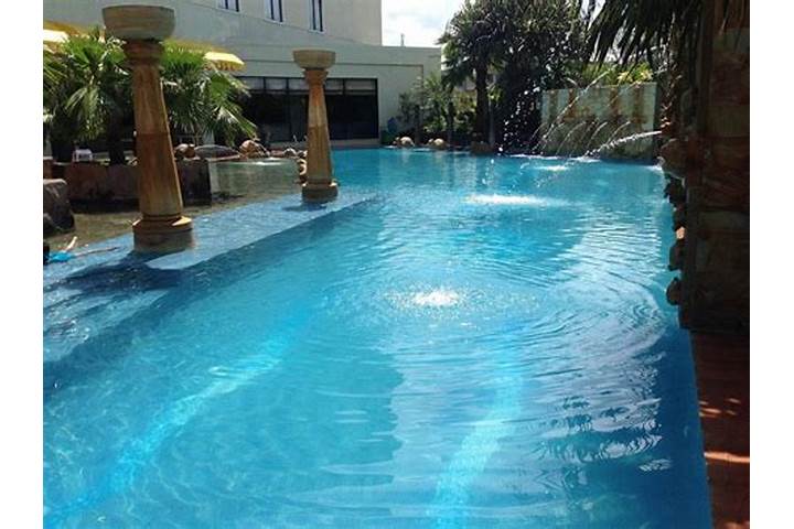 Hotel Mewah di Kota Banda Aceh dengan Kolam Renang Infinity