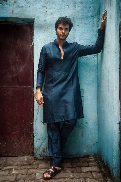 Kurta Set – AGASHE