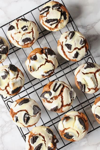 Pumpkin Oreo Muffins With Cream Cheese In Good Flavor