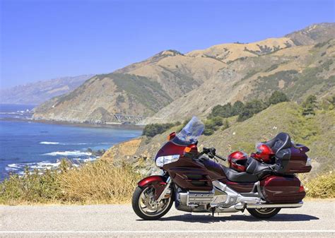 5 Iconic American Road Trips Every Motorcycle Lover Should Take At
