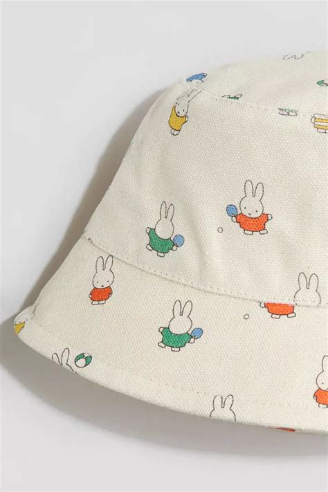 Buy H&M Embroidery-detail cotton bucket hat Online | ZALORA Malaysia