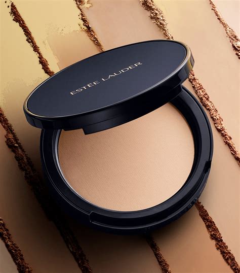 Estée Lauder Double Wear Stay-In-Place Matte Powder Foundation | Harrods NL