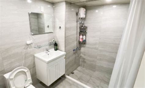 Opposite Taipei Main Station, elevator resort, 2 to 6 people room ...