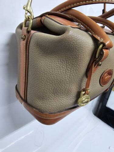 Dooney Bourke Tan Brown Doctor Bag Satchel Locking Vintage All