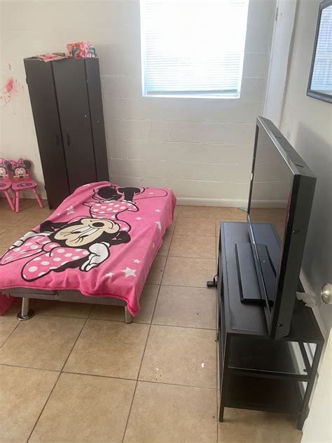 Niece’s old room for rent lol. - Flats for Rent in Roswell, Georgia ...