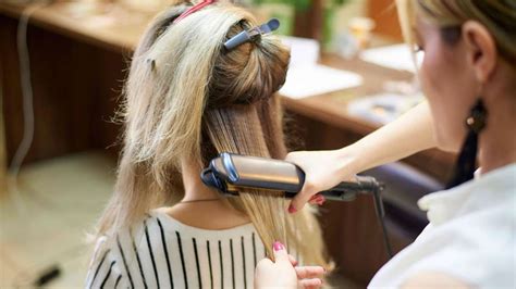 Wie oft sollte man wirklich zum Friseur gehen? Debatte folgt – Experten ...