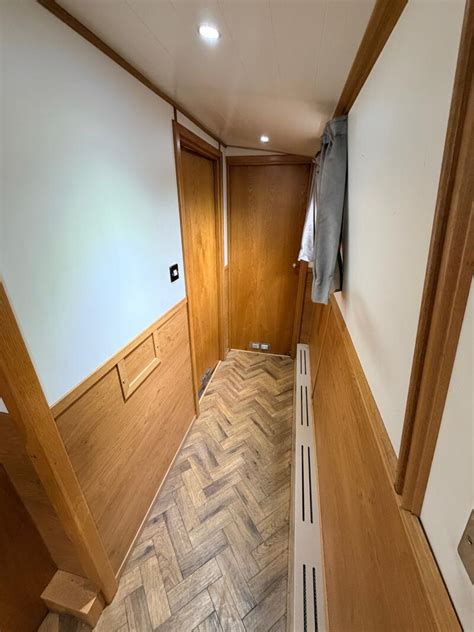 Nottingham Narrowboat Co 60 Widebeam for sale UK, Nottingham Narrowboat ...