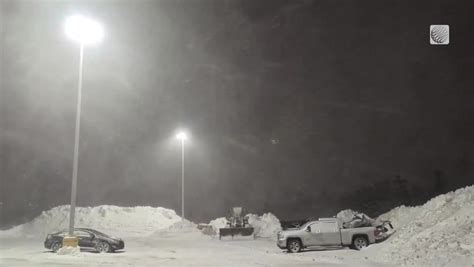 Blowing snow reduces visibility in Newfoundland