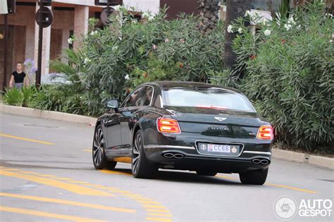 Bentley Flying Spur Hybrid Azure December Autogespot