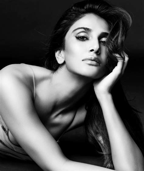 These Pictures Of Vaani Kapoor Rocking The Bikini Will Make You Go Oo