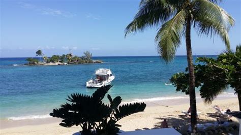 Beautiful Couples Tower Isle Ocho Rios Jamaicaspring Break 2014