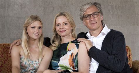 Schon das interessierte hineinschauen oder schnüffeln ist den ersten click wert und. Eltern allein zu Haus ... - Filme im Ersten - ARD | Das Erste