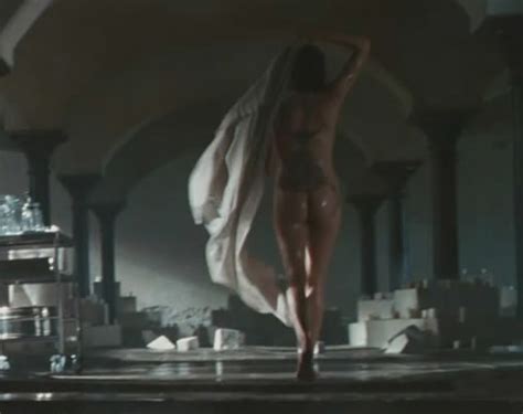 Angelina Jolie Nuda Le Foto Sexy Pi Hot Dei Suoi Film 10812 Hot Sex