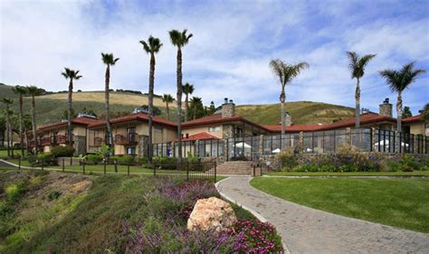 We are five minutes from the train station and 15 minutes from the santa barbara municipal airport. The Inn at the Cove, Pismo Beach, CA - California Beaches