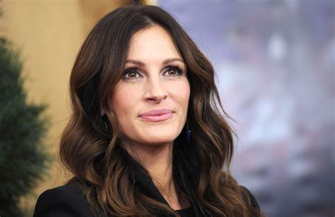 Julia Roberts Were The One Who Convinced Richard Gere To Take Part In