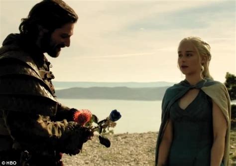 Game Of Thrones Blooper Reel Released By Hbo At Comic Com Daily Mail Online