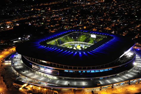 Alles over de club grêmio (série a) actuele selectie met marktwaarden transfers geruchten speler statistieken programma nieuws. Gremio Porto Alegre #arena #stadium #night #4K #wallpaper ...