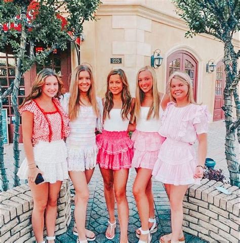𝐩𝐢𝐧𝐭𝐞𝐫𝐞𝐬𝐭 𝐚𝐯𝐚 𝐧𝐢𝐜𝐨𝐥𝐞 Cute Preppy Outfits Preppy Summer Outfits