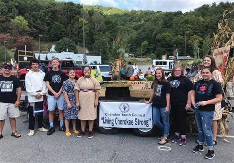cherokee preservation foundation cherokee youth council gives cherokee teenagers a voice and