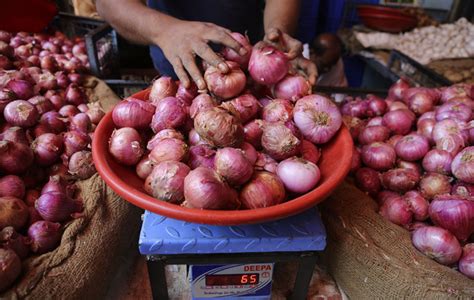 Onion Crisis Raises A Stink For Indias Prime Minister Modi The