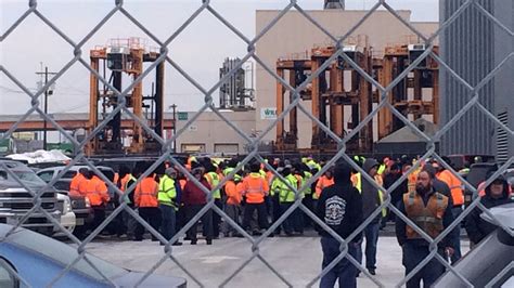Port Of Ny Nj Says Longshoremen Strike At Ports Is Over Nbc New York