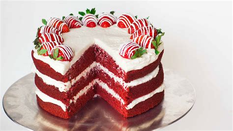 The bold colour of a red velvet cake is a delight to the eye and, with its rich cream cheese vanilla icing, it's even more of a joy to eat. Red Velvet Cake - Tatyanas Everyday Food