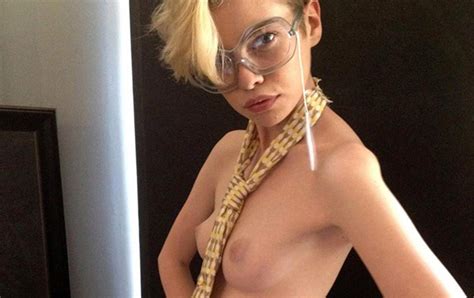 Stella Maxwell Nude Leaked Photos Sex Tape Porn Video Imagedesi