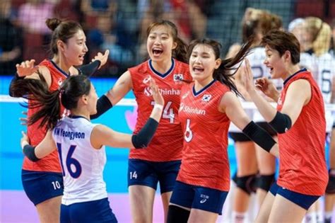/ 여자배구 대표팀은 25일 개막하는 2021 발리볼 네이션스 리그(vnl) 대회에서 참가하는데요. 한국여자배구, VNL서 러시아와 도쿄올림픽 예선 '전초전' | 연합뉴스