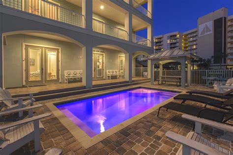 Breeze On Inn Miramar Beach 7 Bedroom Group Accommodations With Pool