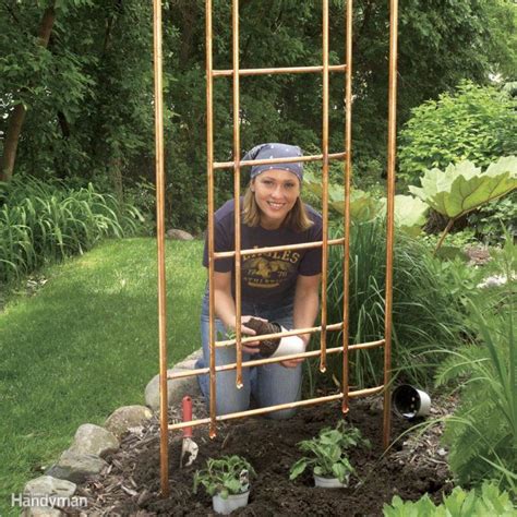 10 Easy To Build Planters And Trellises For Spring Garden Trellis