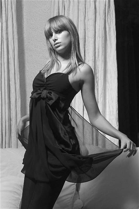 Muxe Personnal Work Galery Photos Blonde In Her Black Dress
