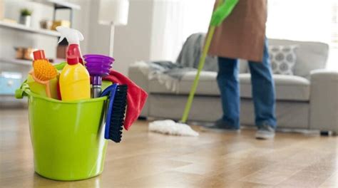 7 Reasons Why You Should Hire A Professional House Cleaning Service