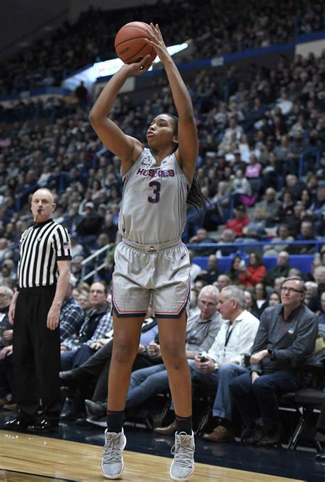 Uconn Womens Takeaways Napheesa Colliers Consistency Another Aac Win