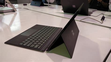 Hands On With Microsofts Surface Pro 6 The New Tablet Is Easy To Use