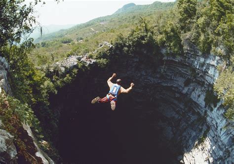 Meet Omer Mei Dan Israeli Base Jumper Stuntman And Orthopedic Surgeon