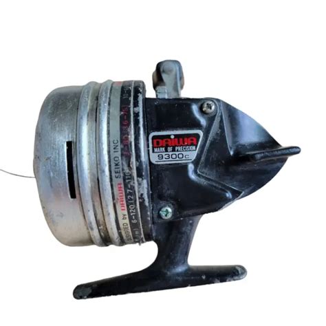 Vintage Fishing Spin Cast Reel Designed By Daiwa Seiko C Mark Of