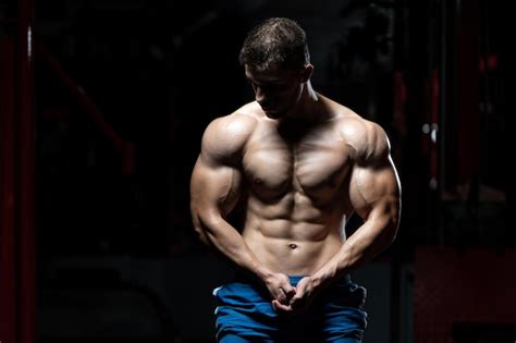 Premium Photo Strong Bodybuilder With Six Pack