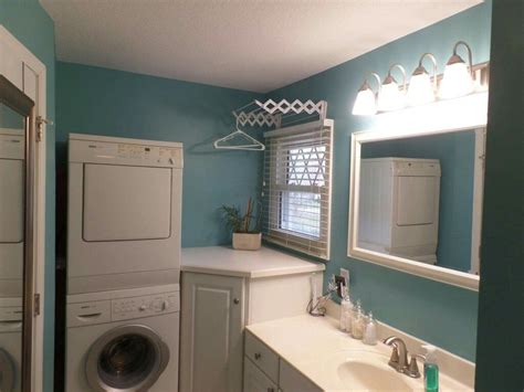 The current trend, as of this writing, is painting walls with gray, or greige (gray beige). Pin on Bathroom