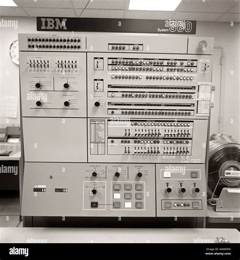 Ibm 1970s Computers Hi Res Stock Photography And Images Alamy