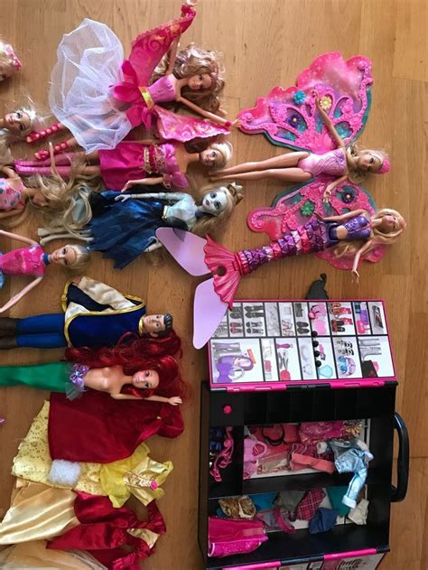 Lote MuÑecas Barbie Y Accesorios Todo Original De Segunda Mano Por 74 Eur En Sevilla En Wallapop