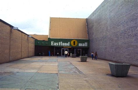 Eastland Mall Entrance 1975 Eastland Mall Eastland Abandoned