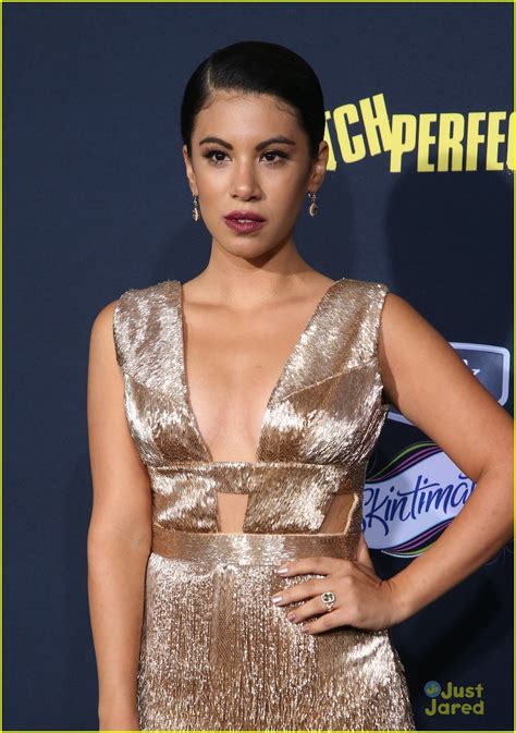 Mollee Gray Supports Chrissie Fit At Pitch Perfect Premiere Photo