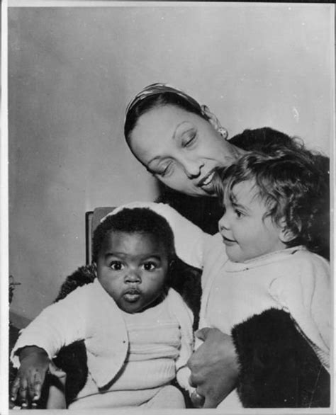 Josephine Baker With Children 8x10 Photo
