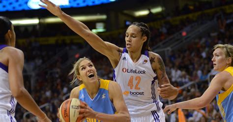 Elena Delle Donne Bests Brittney Griner In WNBA Debut