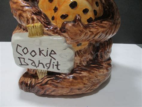 Blindsquirrelauctions Vintage 12 Ceramic Cookie Bandit Raccoon